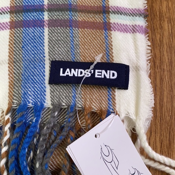 Lands end scarf - Picture 2 of 5